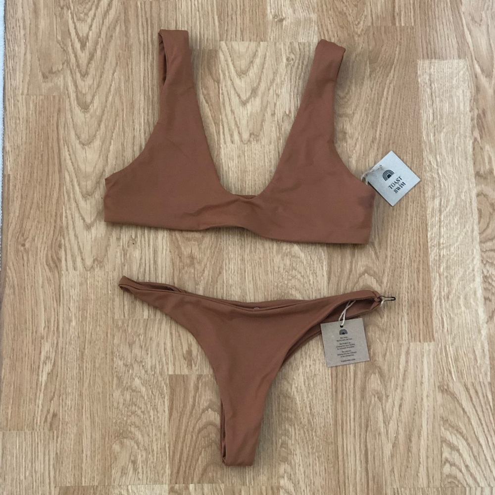Toast Bikini